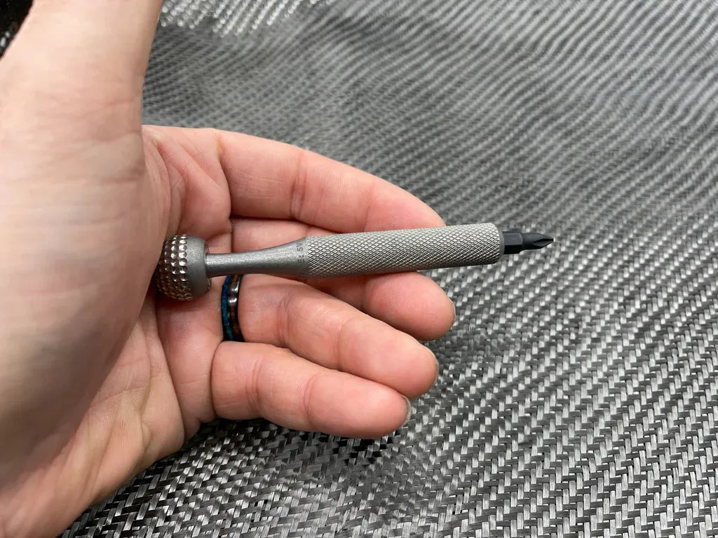 COUNTYCOMM | Titanium Precision Screwdriver Kit