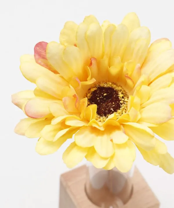 Gerbera KANZASHI Hairpin with Stand